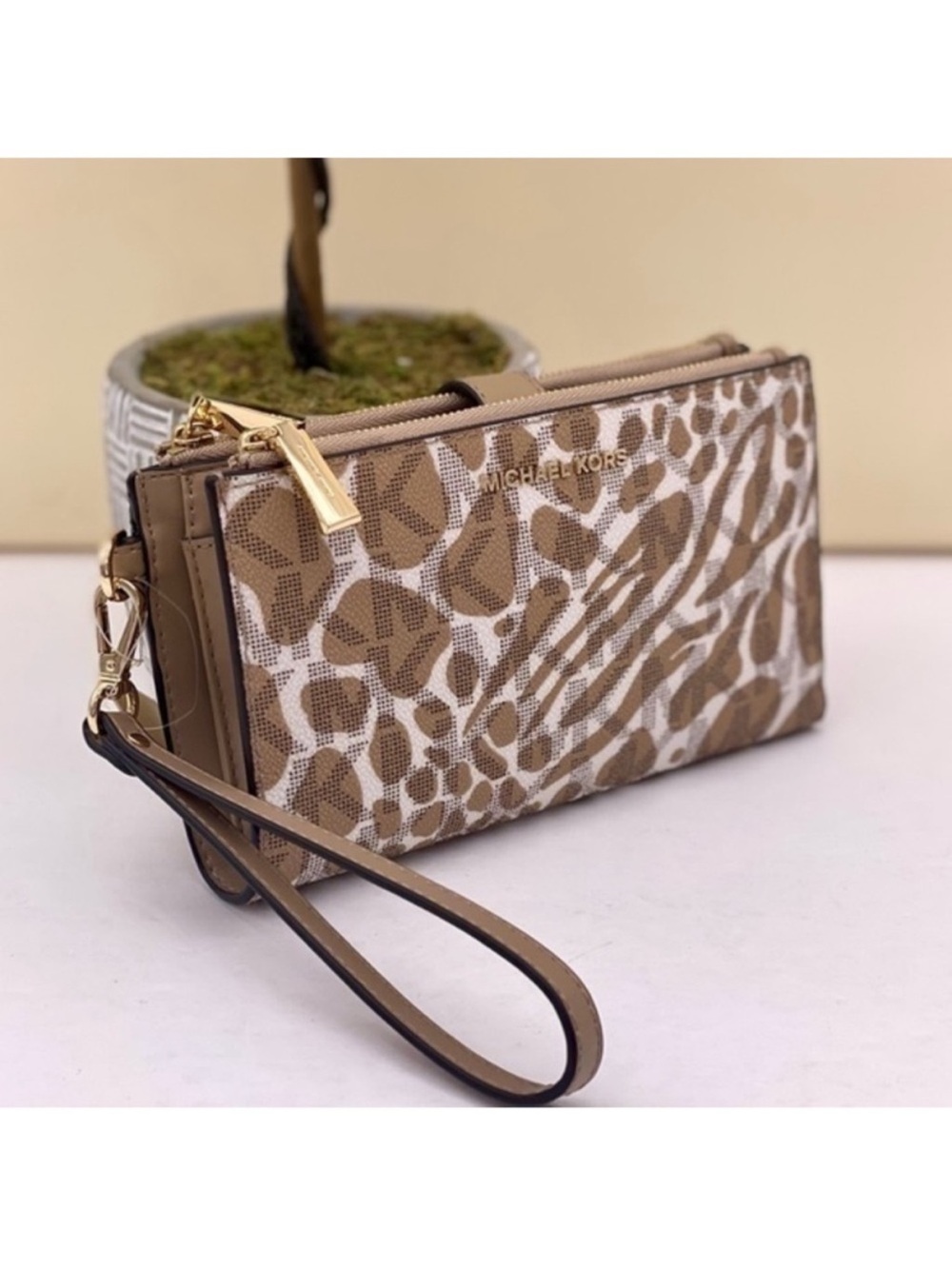 Michael Kors Wallet Wristlet Camel Multi Color